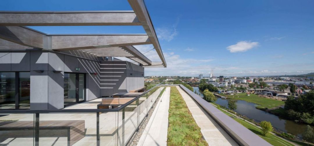 Das SKAIO in Heilbronn ist Sieger des DNP Architektur 2020/21 und ein gutes Beispiel für nachhaltige Häuser.