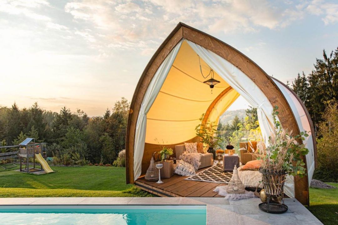 Der Pavillon von STROHBOID ist natürlich elegant