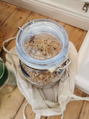Für das unverpackte Einkaufen sind die Gewichte der leeren Behältnisse essenziell