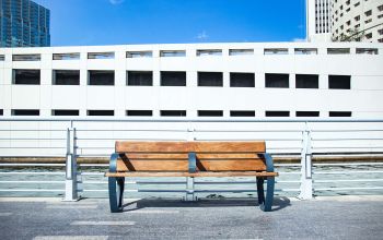 defensive architektur gegen Obdachlose