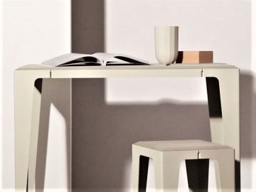 Design Recyclingtisch und Stuhl