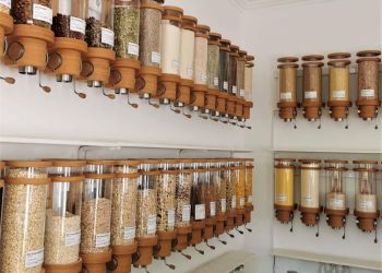 Einkaufen gehen im unverpackt Laden: wie zeigen Ihnen Schritt für Schritt, wie das unverpackte Einkaufen funktioniert.
