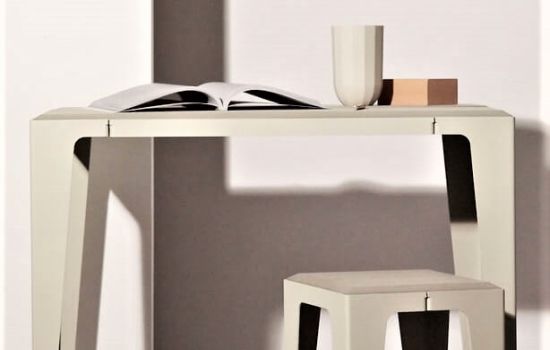 Design Recyclingtisch und Stuhl